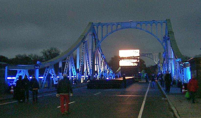20 Jahre nach der Grenzffnung - Glienicker Brcke.