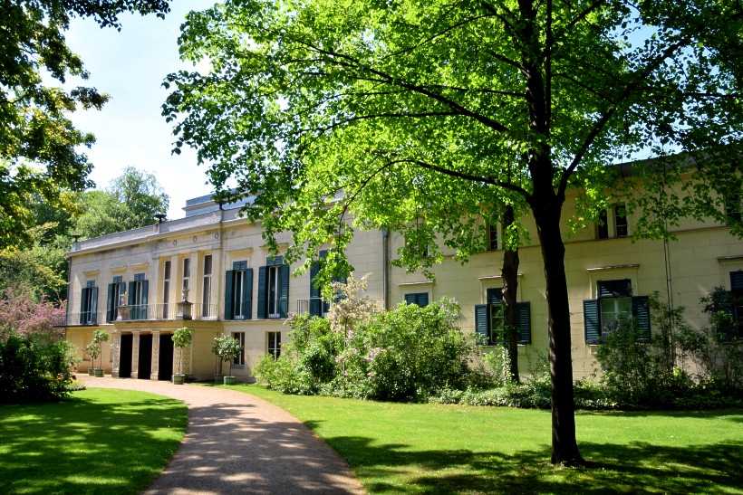 Schloss Klein-Glienicke, Berlin.