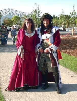 Strapazierfähige Mitarbeiter auf der Landesgartenschau in Oranienburg - Mai 2009 - Kurfürstin Louise Henriette und der Grosse Kurfürst Friedrich Wilhelm