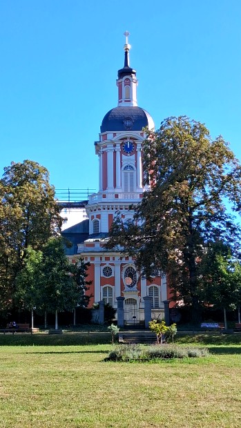 Schlosskirche Buch wieder mit aufgesetztem Turm im Aug. 2025.