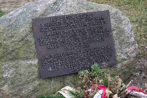 Gedenkstein fr die ermordeten Juden in Babelsberg.